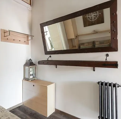 House Borgo Pio 195 * Rome